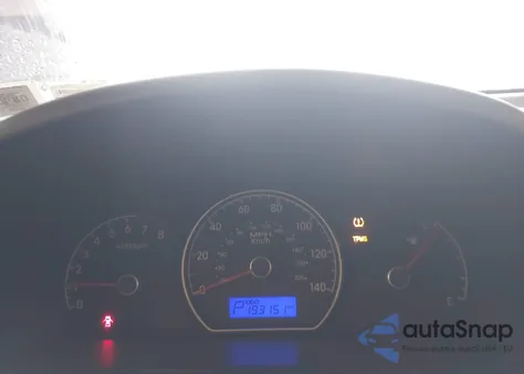 2010 Hyundai Elantra Gls z USA, uszkodzony, nr VIN KMHDU4AD3AU011773